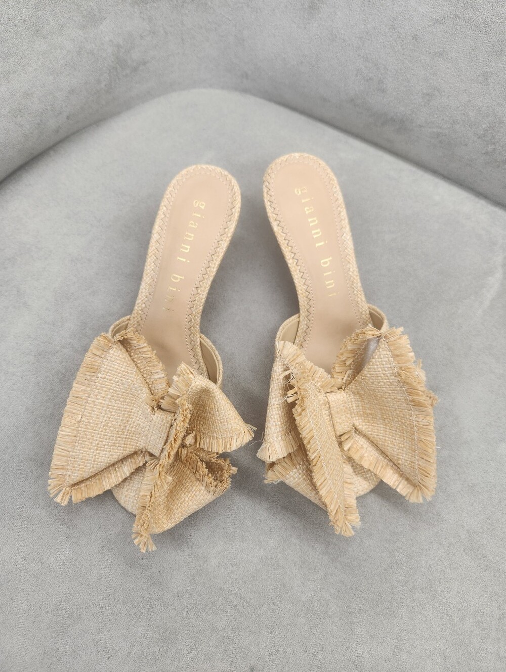 Gianni Bini Mules 8.5 Nude Beige Raffia Le Cadeau Kitten Heel Chunky Bow New$100 - Picture 10 of 16